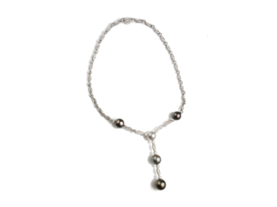 QUEEN necklace - PEARLS collection